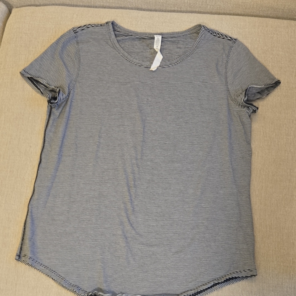 Lululemon Black and White Striped Short Sleeve Tee Shirt Size 12 Soft